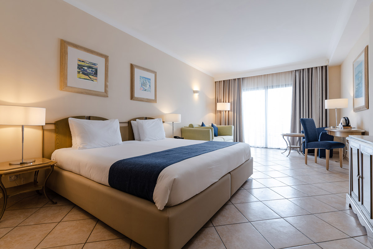 Holiday Malta - Junior Hotel Suite in Malta